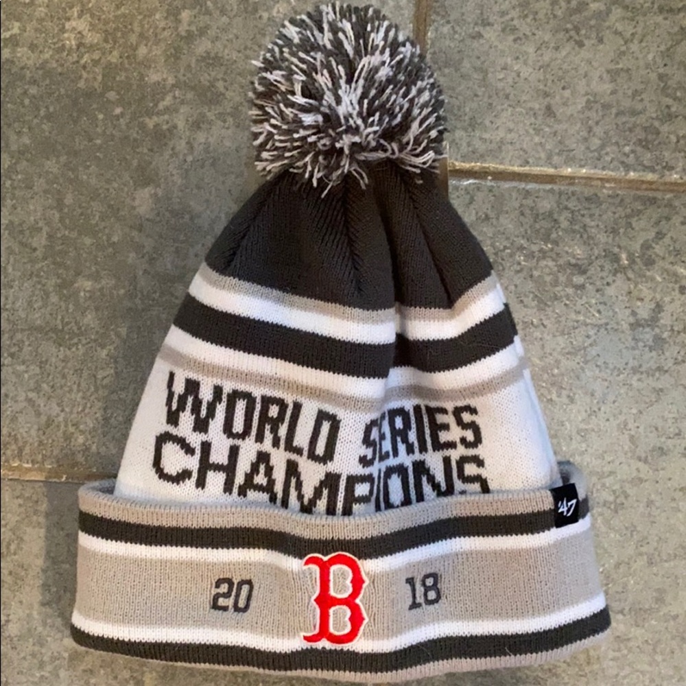 NWT ‘47 Red Sox World Series Champs pompom hat